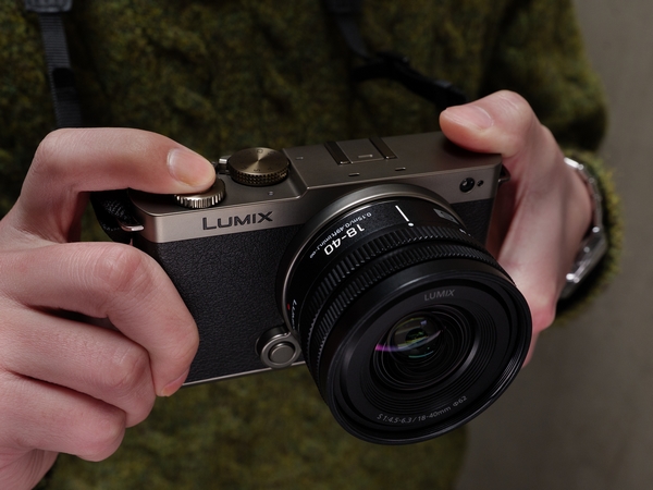 Panasonic S9 Silver +18-40/4.5-6.3