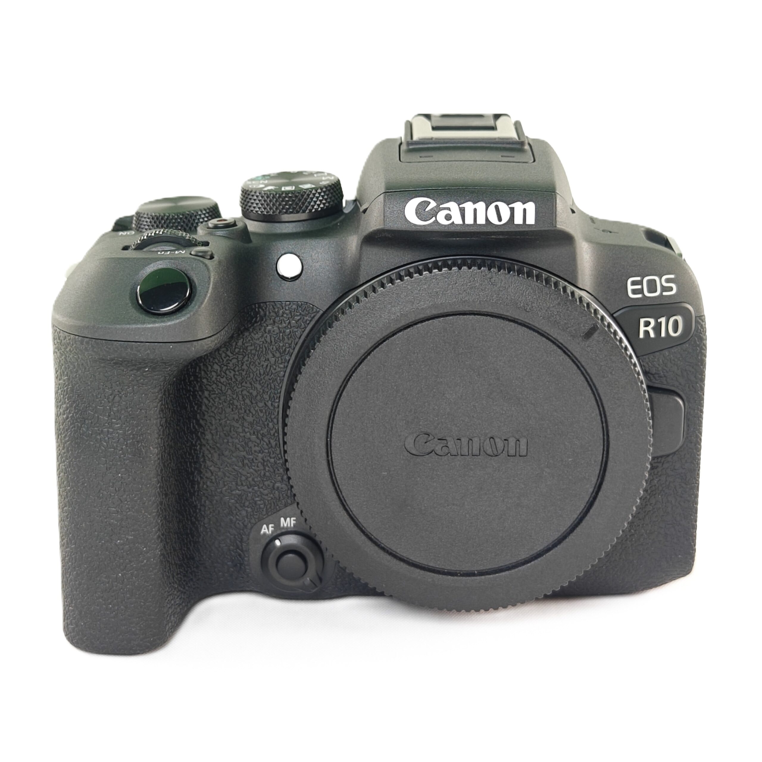 CANON R10 - Usato